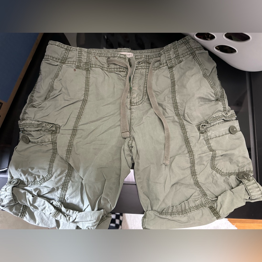 5/$20 🥂 Gap Bermuda Shorts